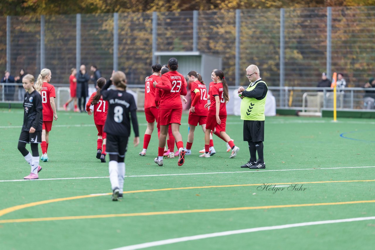 Bild 342 - wCJ VfL Pinneberg - Eimsbuettler TV : Ergebnis: 0:3